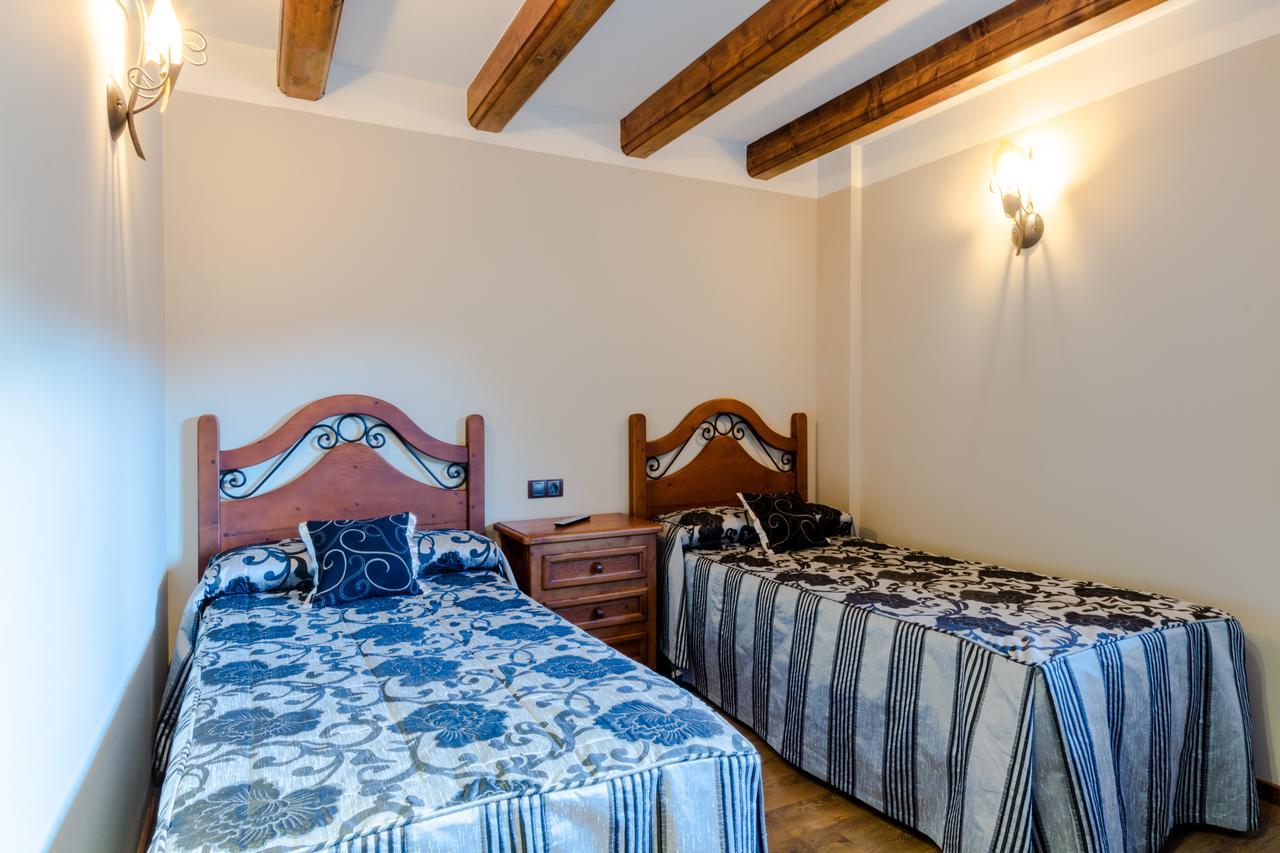 Hotel Flor De Neu El Pont de Suert Eksteriør bilde